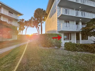2811 Village Boulevard 101, West Palm Beach – sold