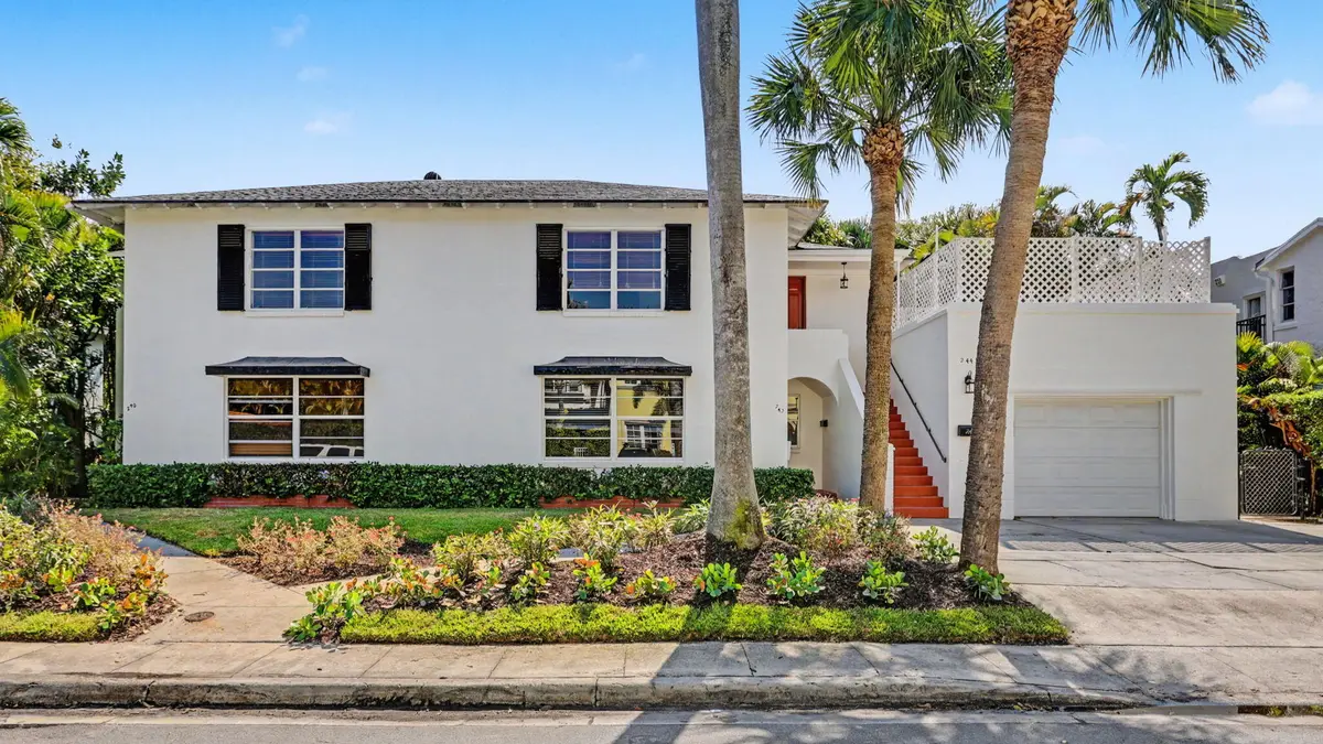3-web-or-mls-2-print-0E2A2054-2 (4) at 240 Oleander Avenue, Palm Beach