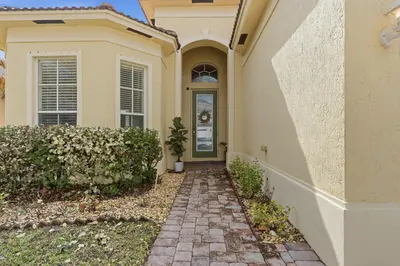 6117 Spring Lake Terrace, Fort Pierce – sold