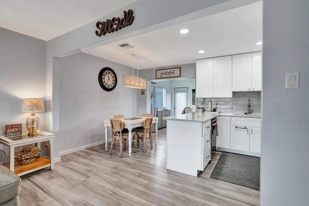 Kitchen and Dining Area at 901 SW 6th Avenue, Boynton Beach