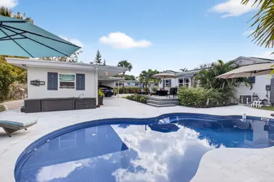 233 NE 12th Street, Delray Beach – sold
