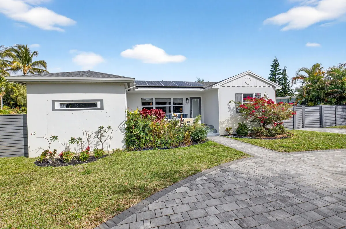 6-web-or-mls-DSC_3176 at 233 NE 12th Street, Delray Beach