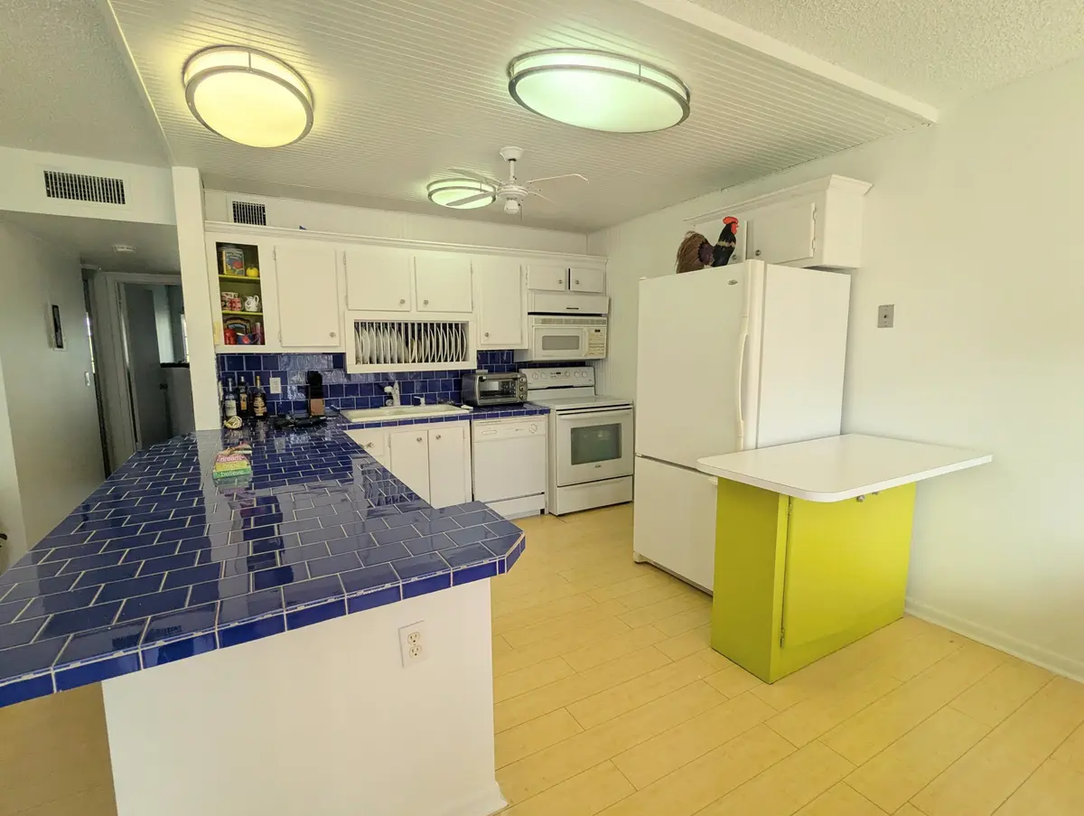 Renovated Open Kitchen at 113 Wellington M, West Palm Beach