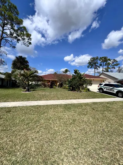 14581 Stirrup Lane, Wellington – sold