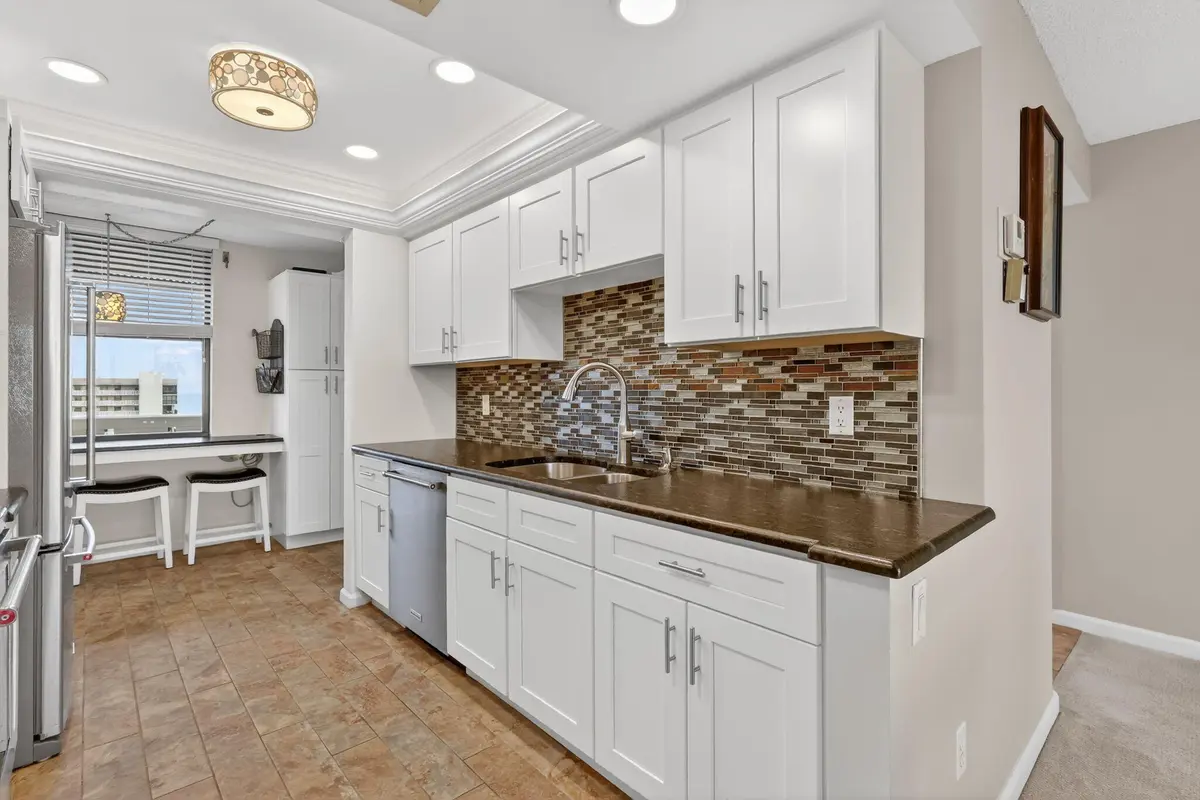 22-web-or-mls-5P1A6249 at 5059 N Highway A1a 902, Hutchinson Island