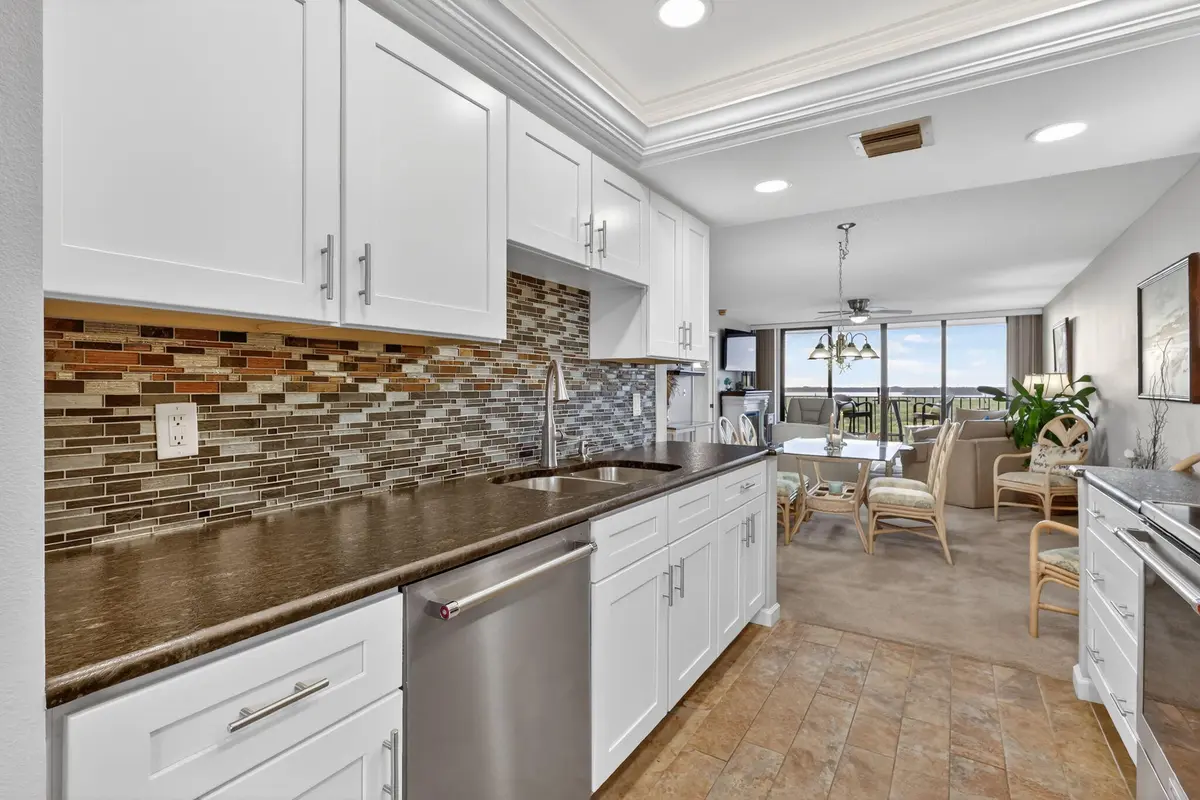 24-web-or-mls-5P1A6263 at 5059 N Highway A1a 902, Hutchinson Island