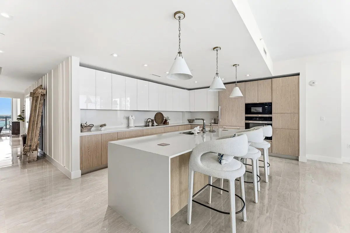 005-3100NorthOceanDrive-1702P-RivieraBea at 3100 N Ocean Drive 1702p, Singer Island