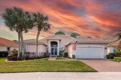 499 NW Blue Lake Drive, Port St. Lucie – sold