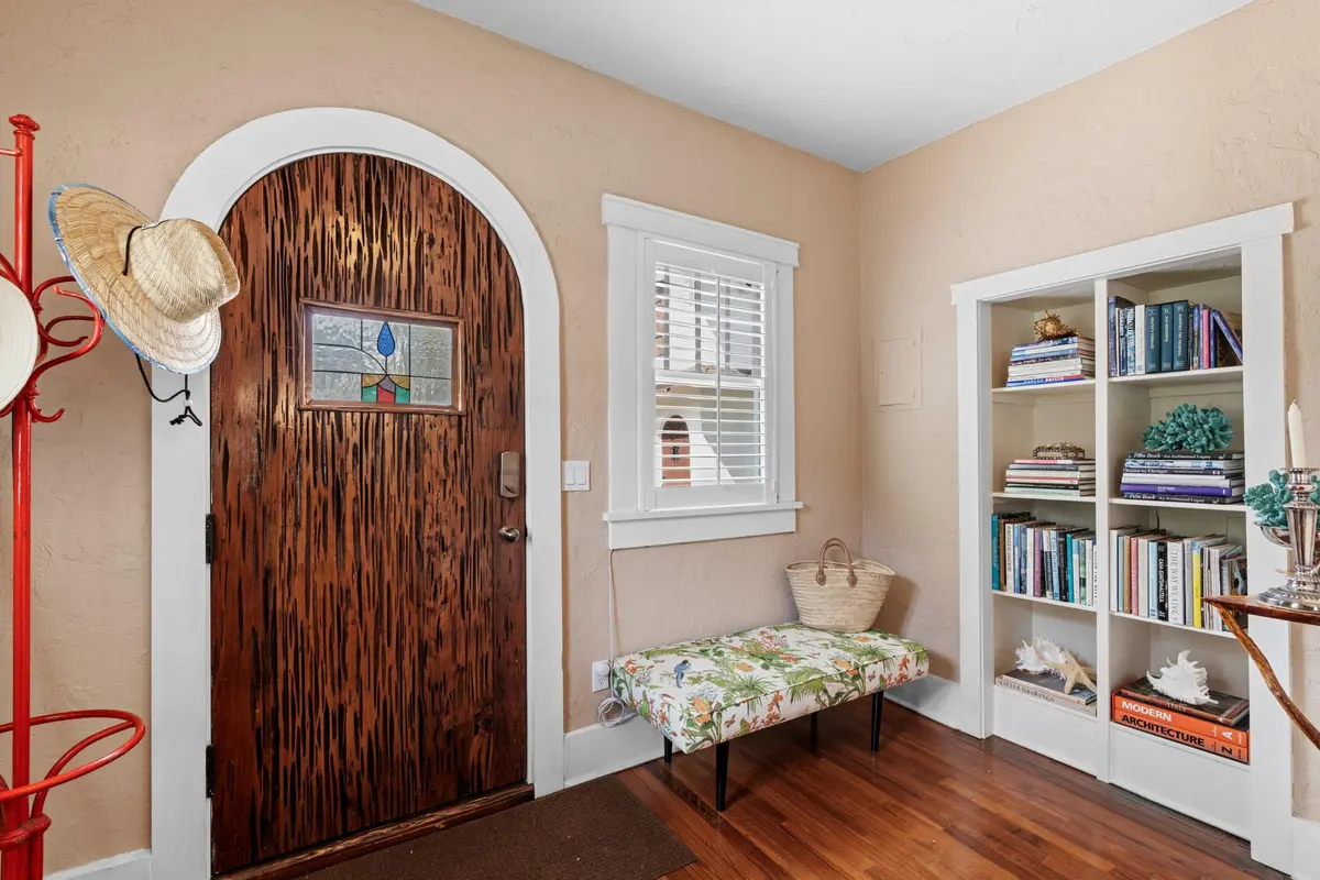 Foyer entry. at 5503 N Flagler Drive, West Palm Beach