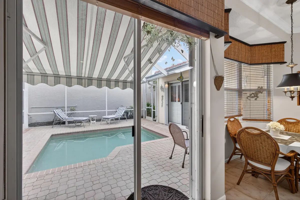 COURTYARD POOL at 2085 Chagall Circle, West Palm Beach