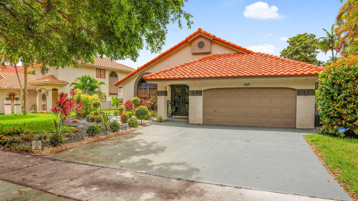 2-web-or-mls-0E2A6873 at 469 NW 38th Avenue, Deerfield Beach