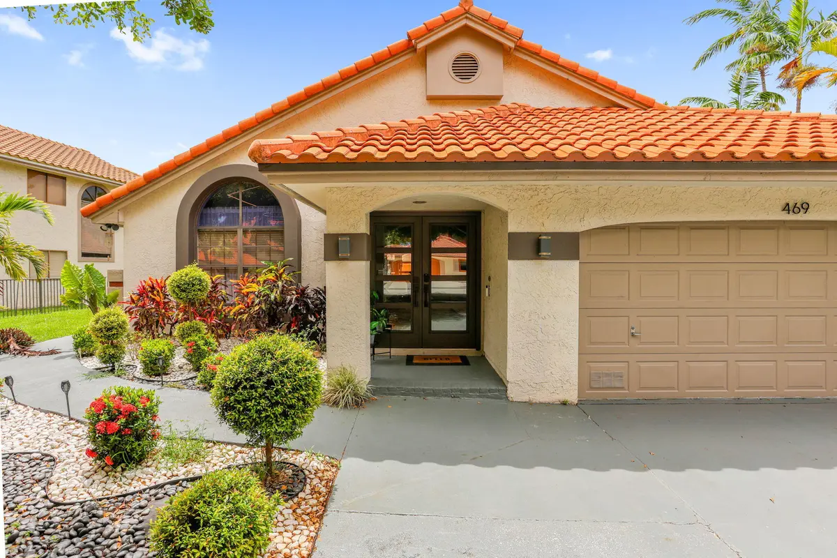 3-web-or-mls-0E2A6878 at 469 NW 38th Avenue, Deerfield Beach