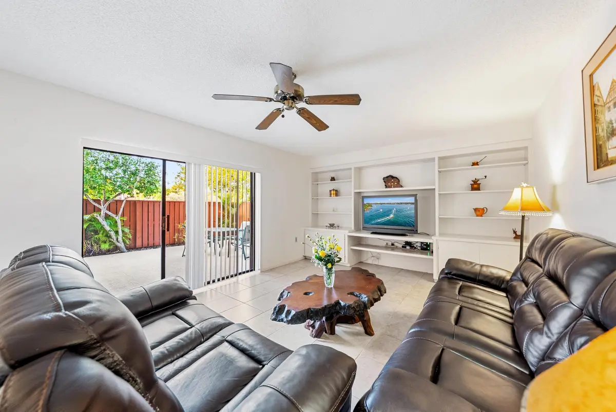 Living at 1622 16th Court, Jupiter