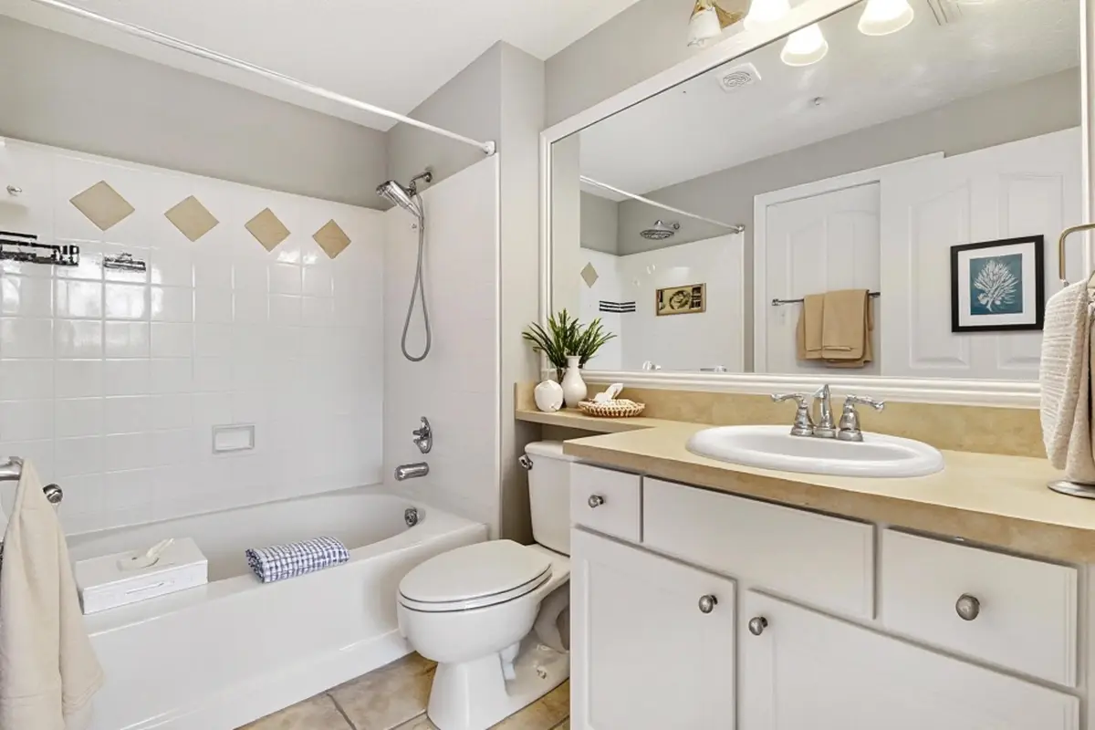 Bathroom at 2309 Myrtlewood Circle 2309, Palm Beach Gardens