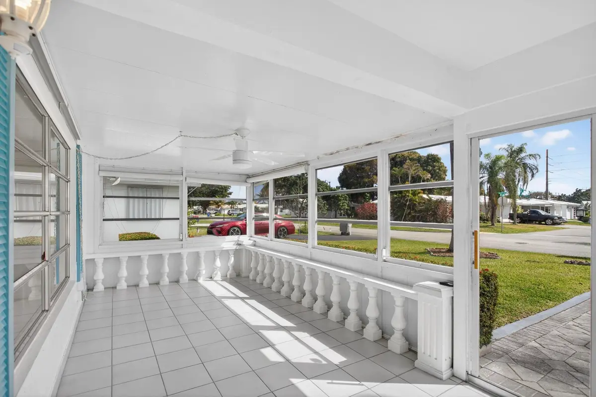 6-web-or-mls-301-9040 at 301 Leisure Boulevard, Pompano Beach