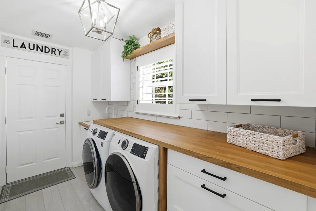 Laundry at 8190 Saint Johns Court, Wellington