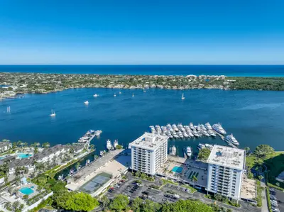 1208 Marine Way G4, North Palm Beach – sold