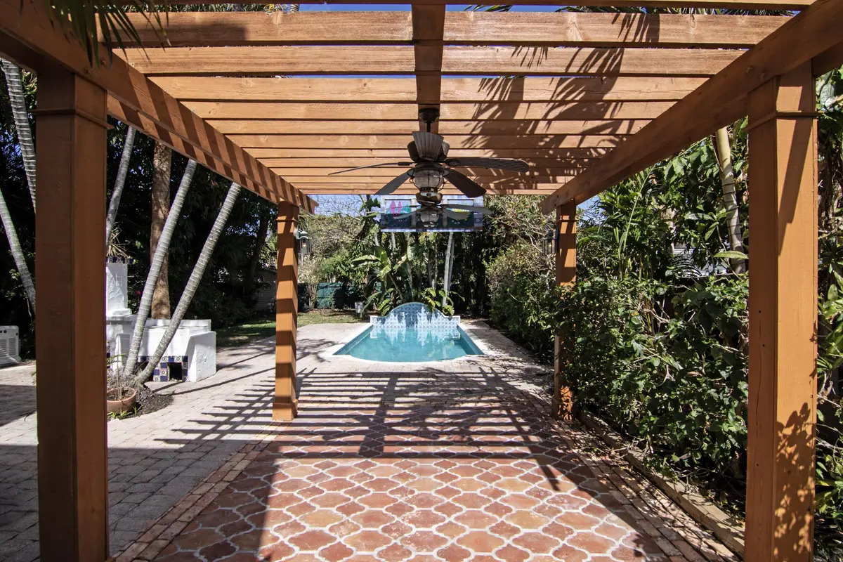 IMG_4397.to.pool at 423 26th Street, West Palm Beach