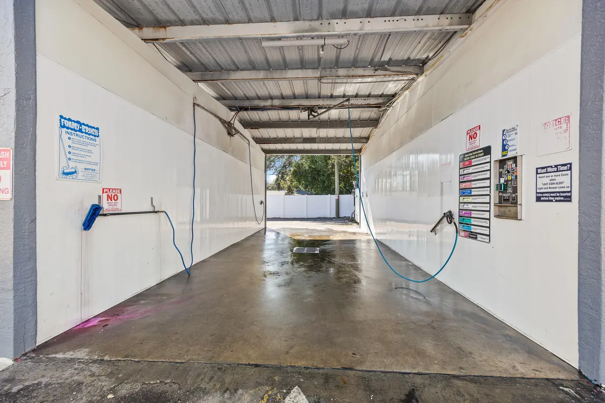 3_cg2a7452 at 11500 Walsingham Road, Largo
