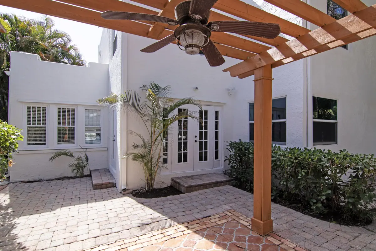 IMG_4394.patio at 423 26th Street, West Palm Beach