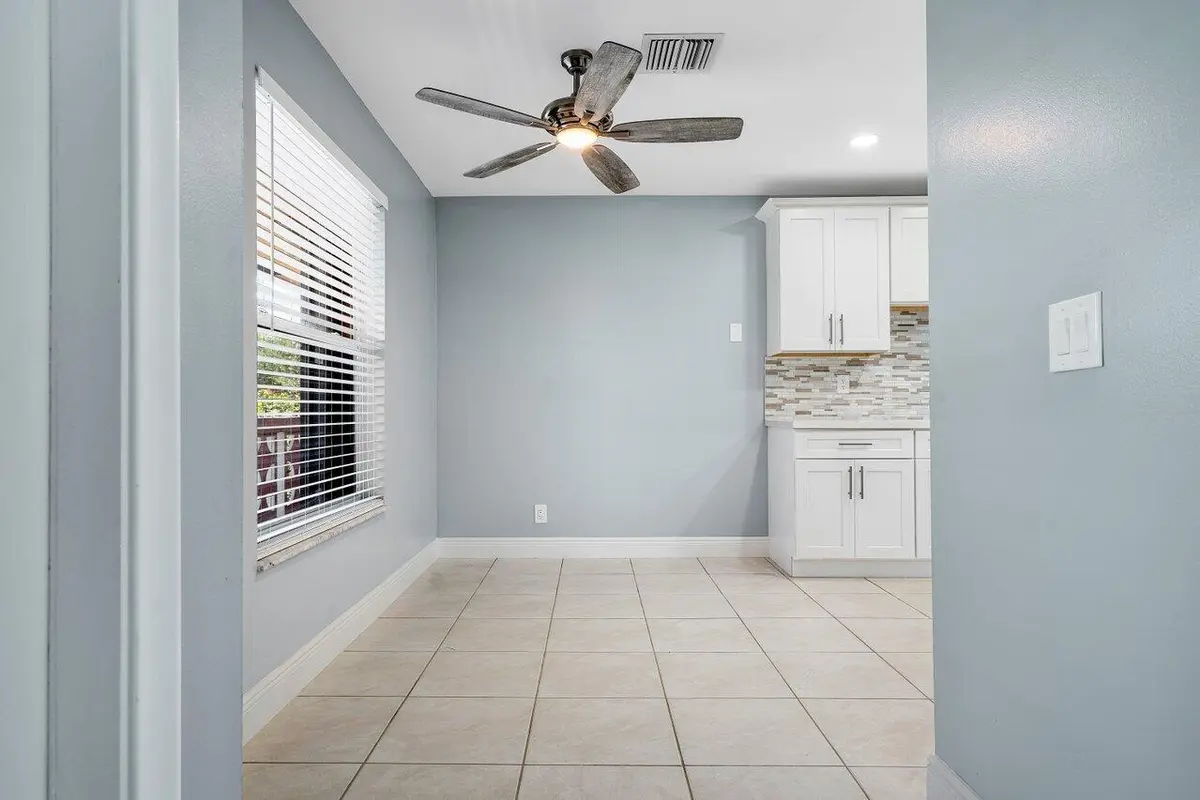 008-1740Northwest19thTerrace-204-DelrayB at 1740 NW 19th Terrace 204, Delray Beach