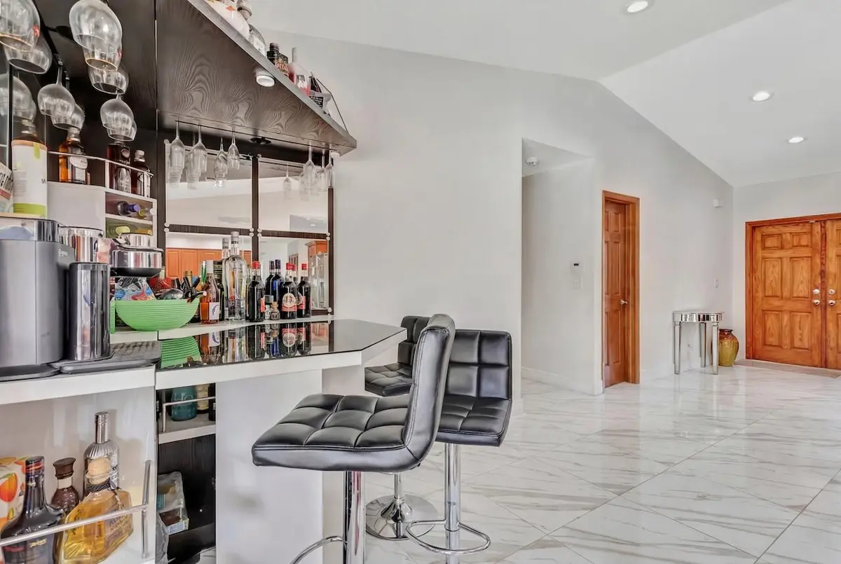22-web-or-mls-001L8696 at 1280 NW 114th Avenue, Coral Springs