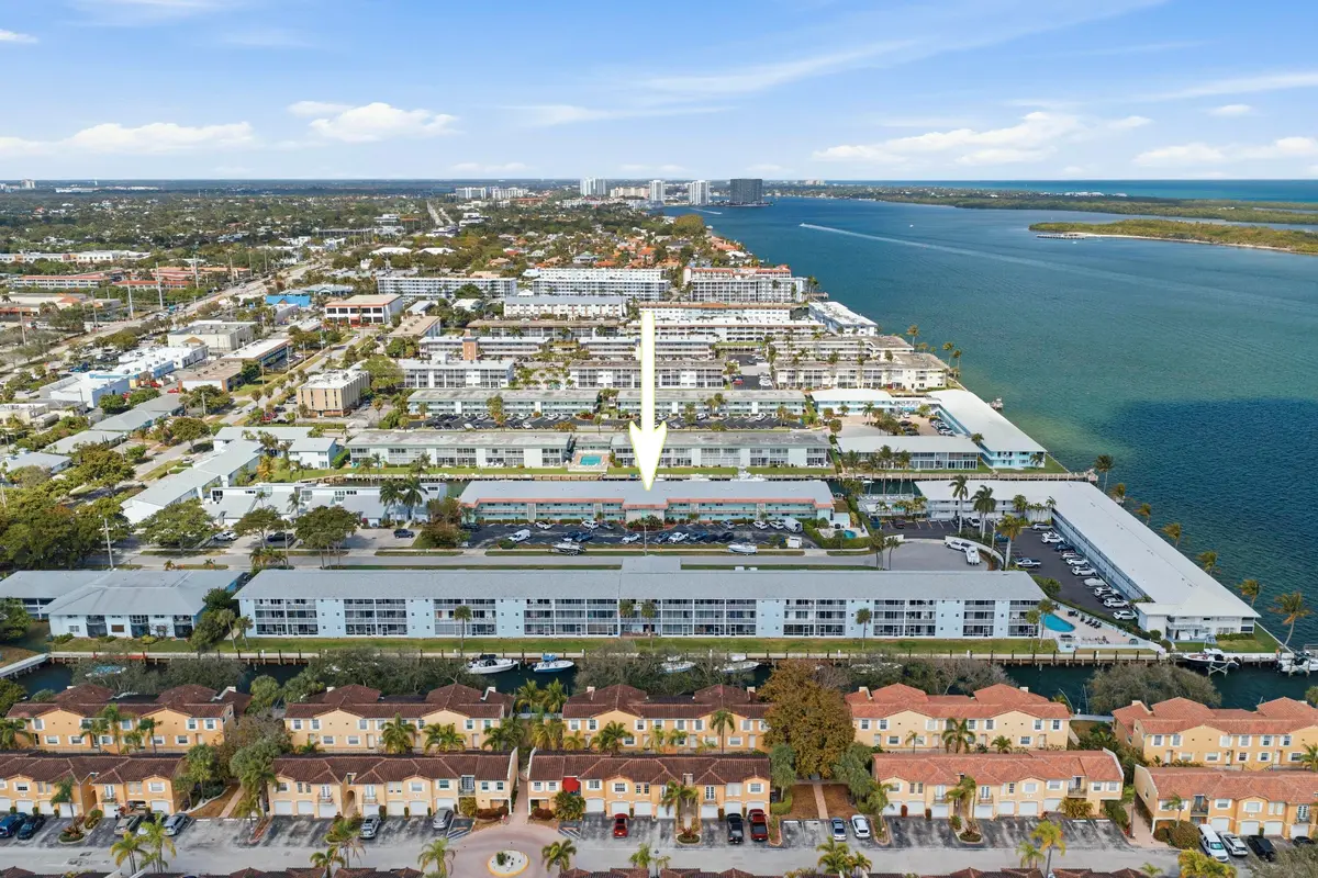 117_Lehane_Terr_205_NPB_021 at 117 Lehane Terrace 205, North Palm Beach