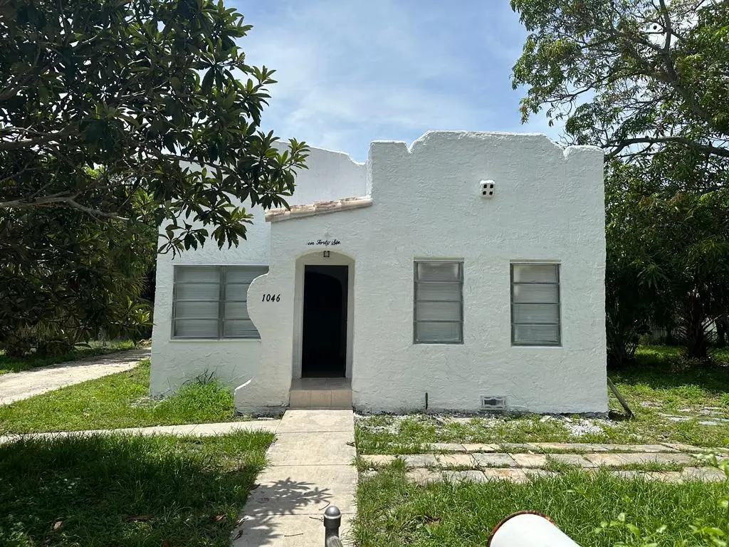 Front at 1046 30th Court, West Palm Beach