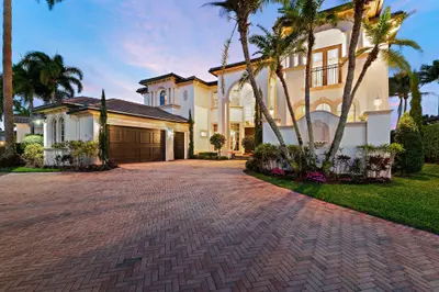 422 Savoie Drive, Palm Beach Gardens – Single Family Residence for sale