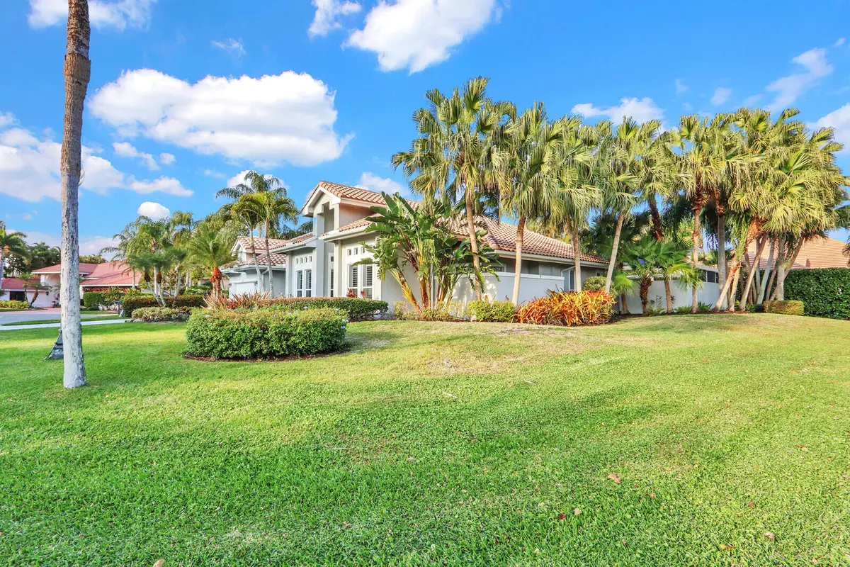 02_Image_2_mls at 10 Martinique Cove, Palm Beach Gardens