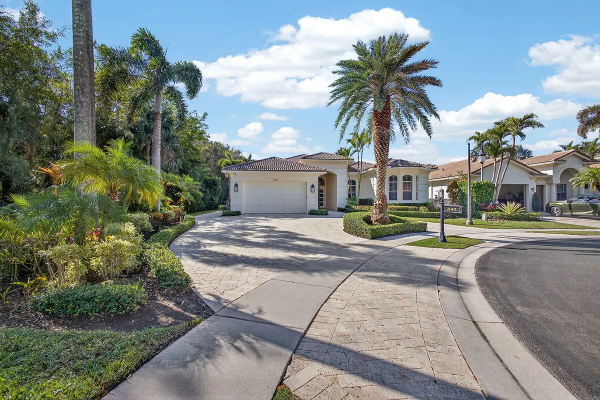 1-web-or-mls-5D1A8914 at , Palm Beach Gardens