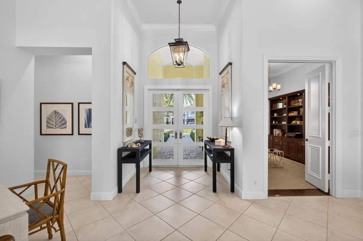 9-web-or-mls-5D1A8427 at , Palm Beach Gardens