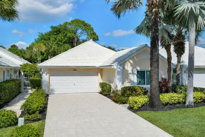 9213 Heathridge Drive, West Palm Beach – Single Family Residence for sale