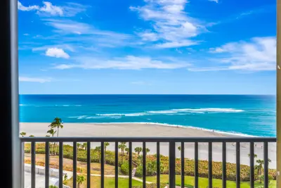 300 Ocean Trail Way 1008, Jupiter – Condominium for sale