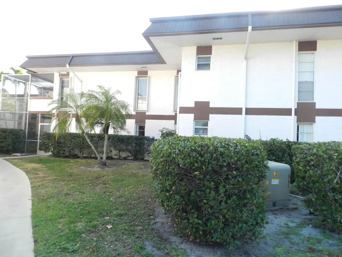 DSCN2879 at 4 Greenway Village 107, Royal Palm Beach