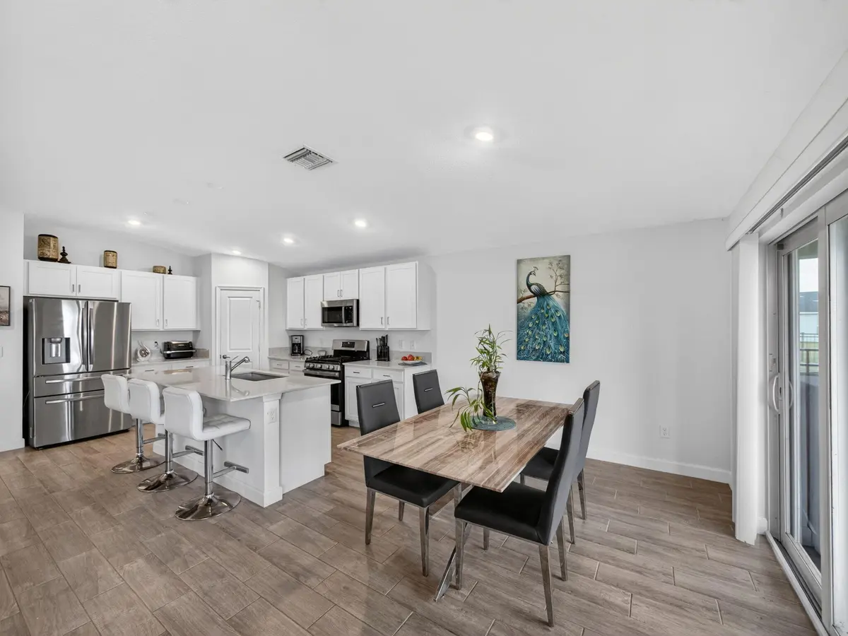 Kitchen at 10971 NW Middle Stream Drive, Port St. Lucie