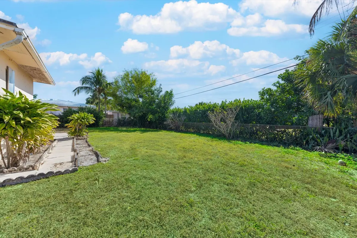 37-2037 at 151 Duke Drive, Lake Worth Beach