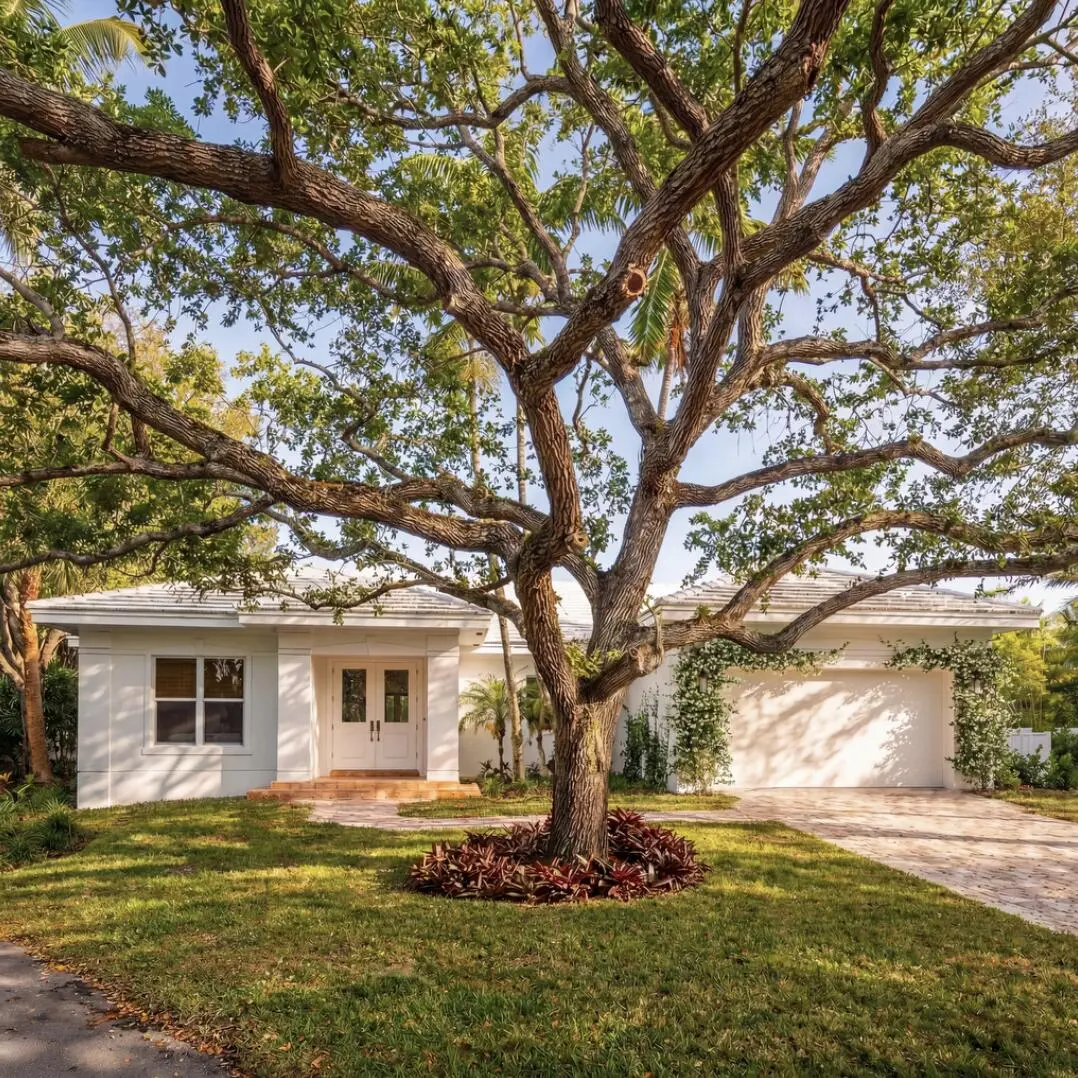 Exterior at 6371 SW 87th Terrace, Pinecrest