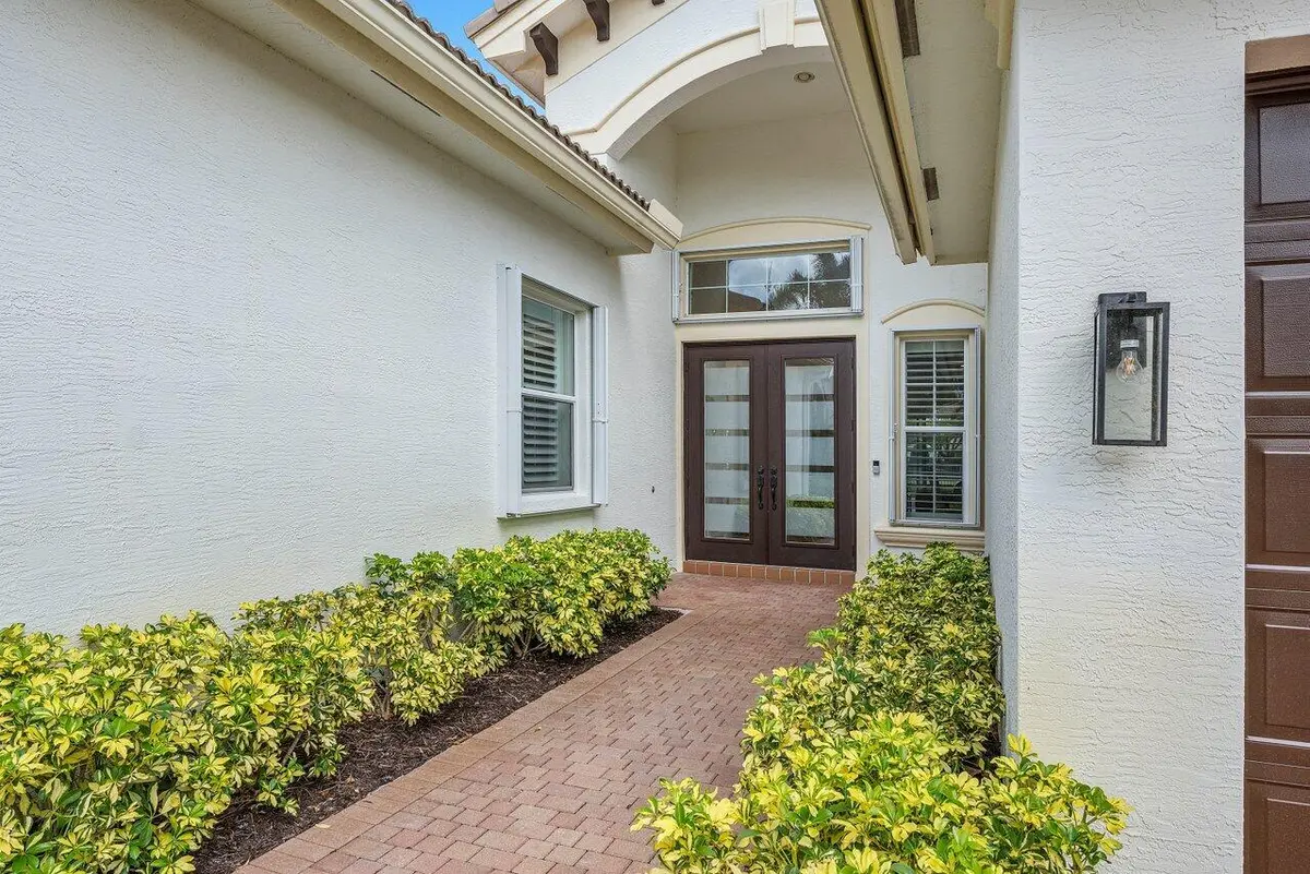Front 3 at 11952 Fox Hill Circle, Boynton Beach