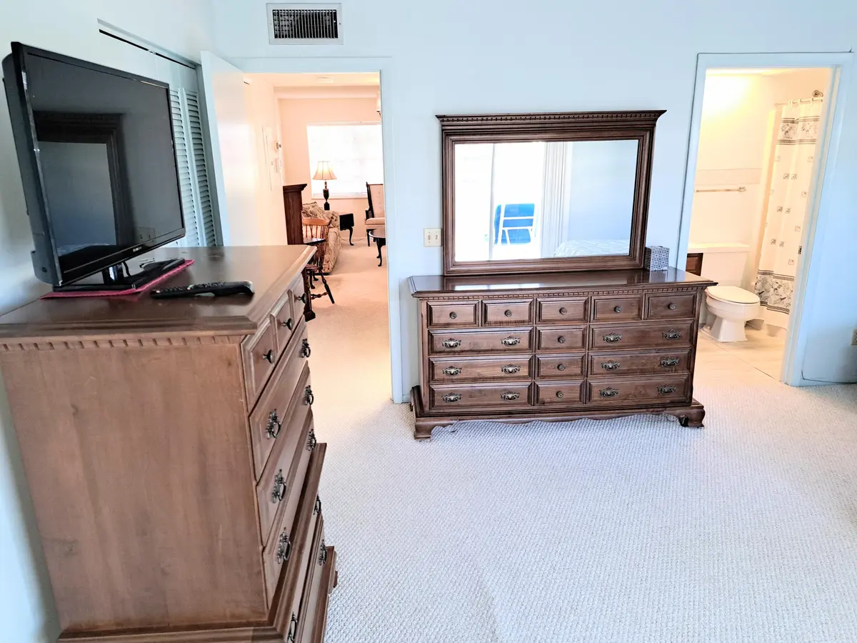 bdr 4 at 44 Vista Gardens Trail 103, Vero Beach