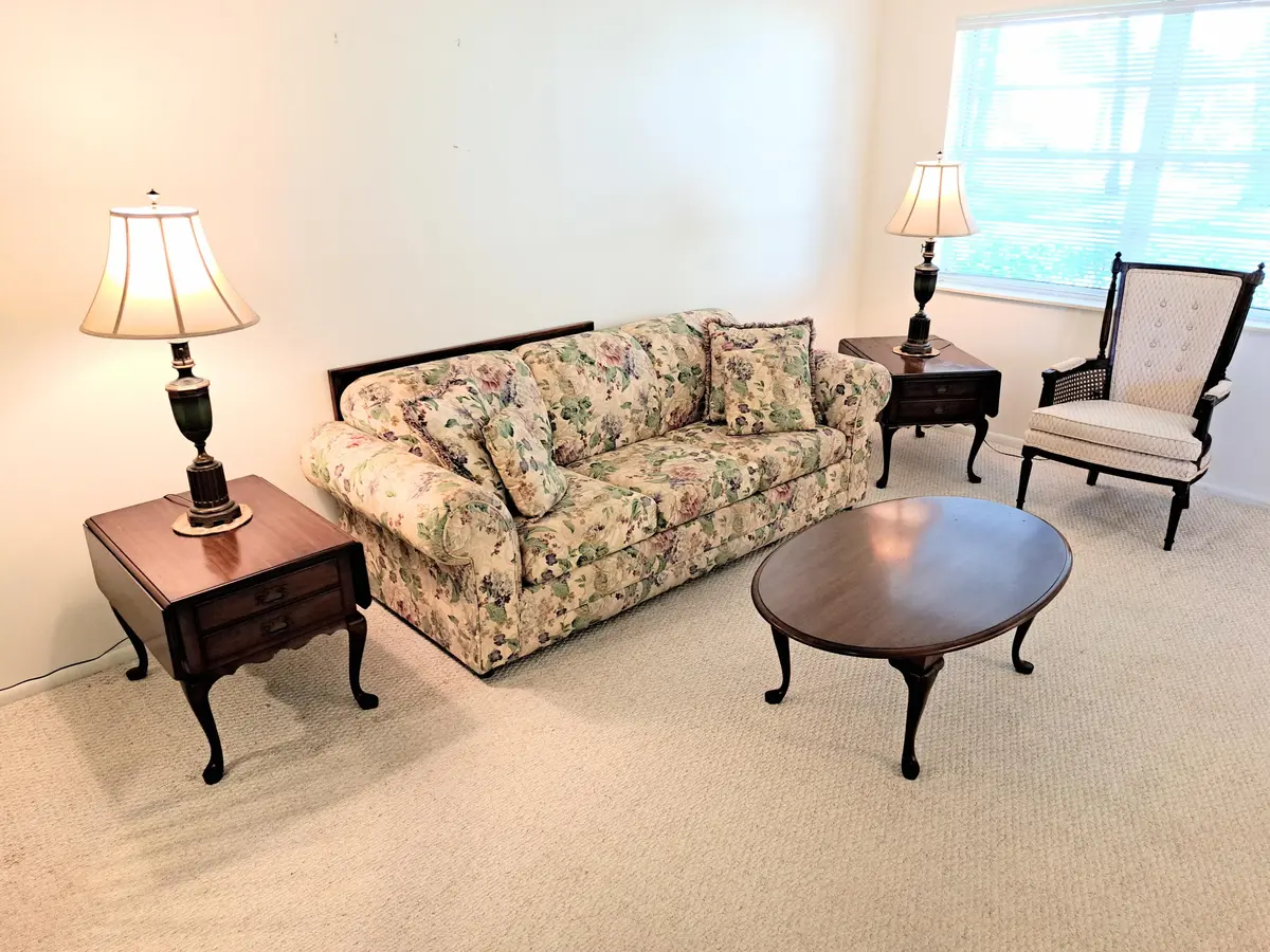 fam rm 1 at 44 Vista Gardens Trail 103, Vero Beach
