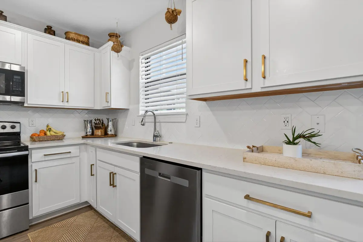 44-web-or-mls-2980-0596 at 2980 Shortleaf Avenue, Lauderdale Lakes
