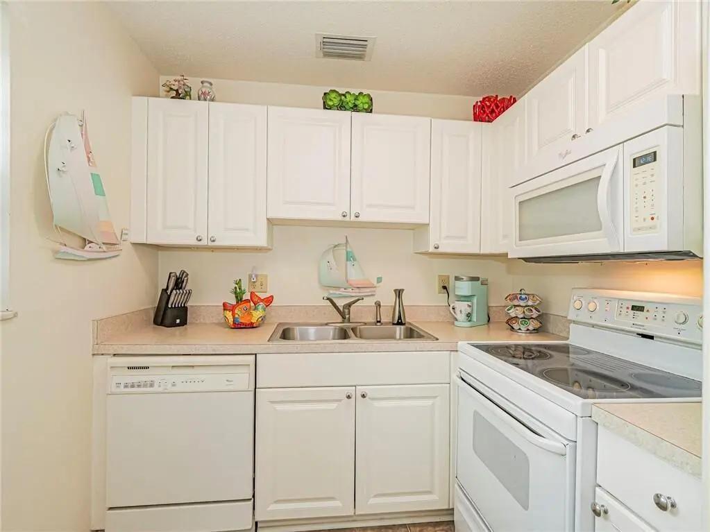 5A at 12 Vista Palm Lane 103, Vero Beach