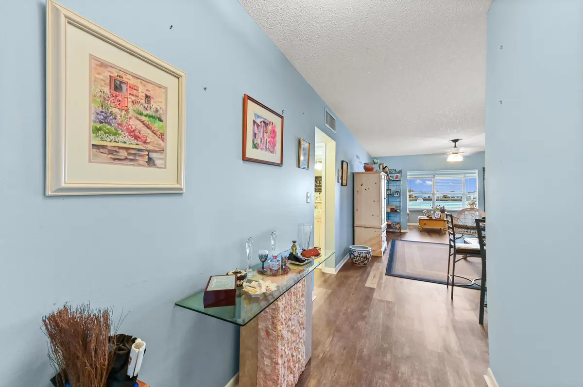07 Entry 01 at 1114 Lake Terrace 212, Boynton Beach