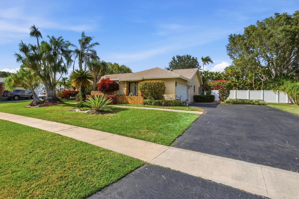 2-web-or-mls-0E2A3547 at 18229 103rd Trail, Boca Raton