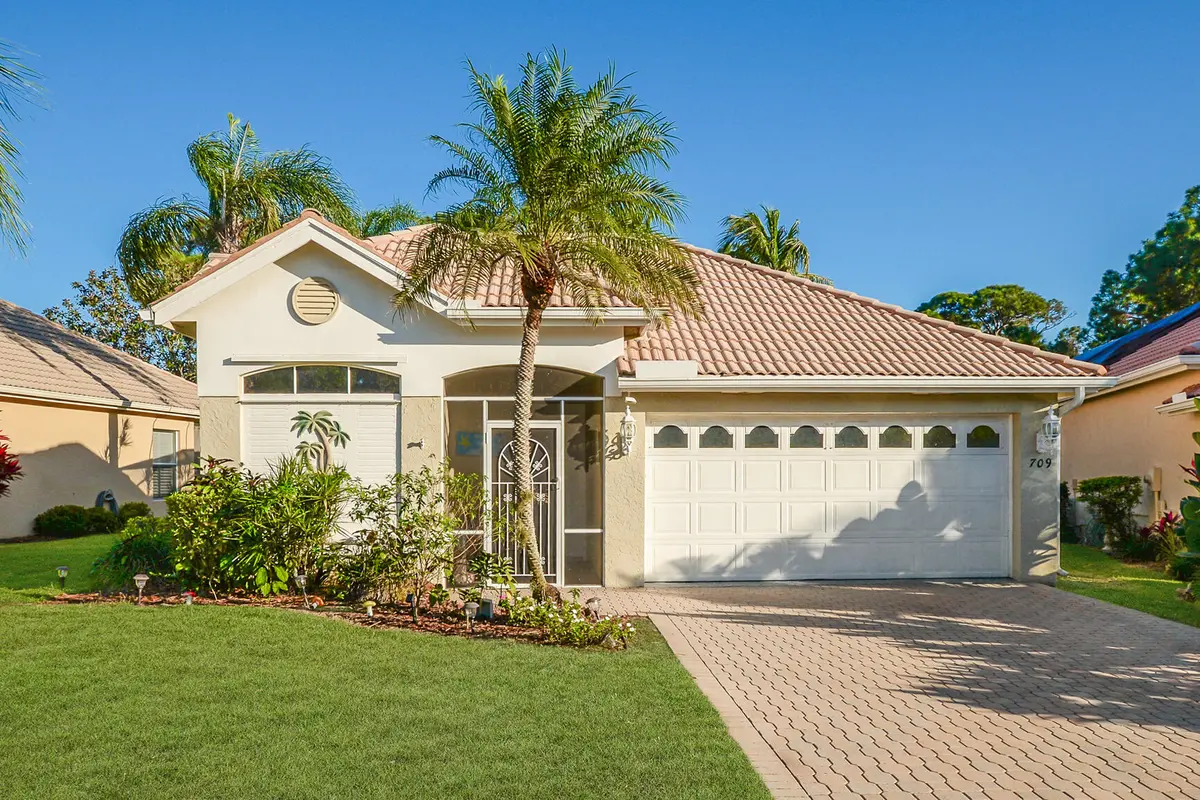 LR-0670 (1) at 709 SW Saint Vincent Cove, Port St. Lucie