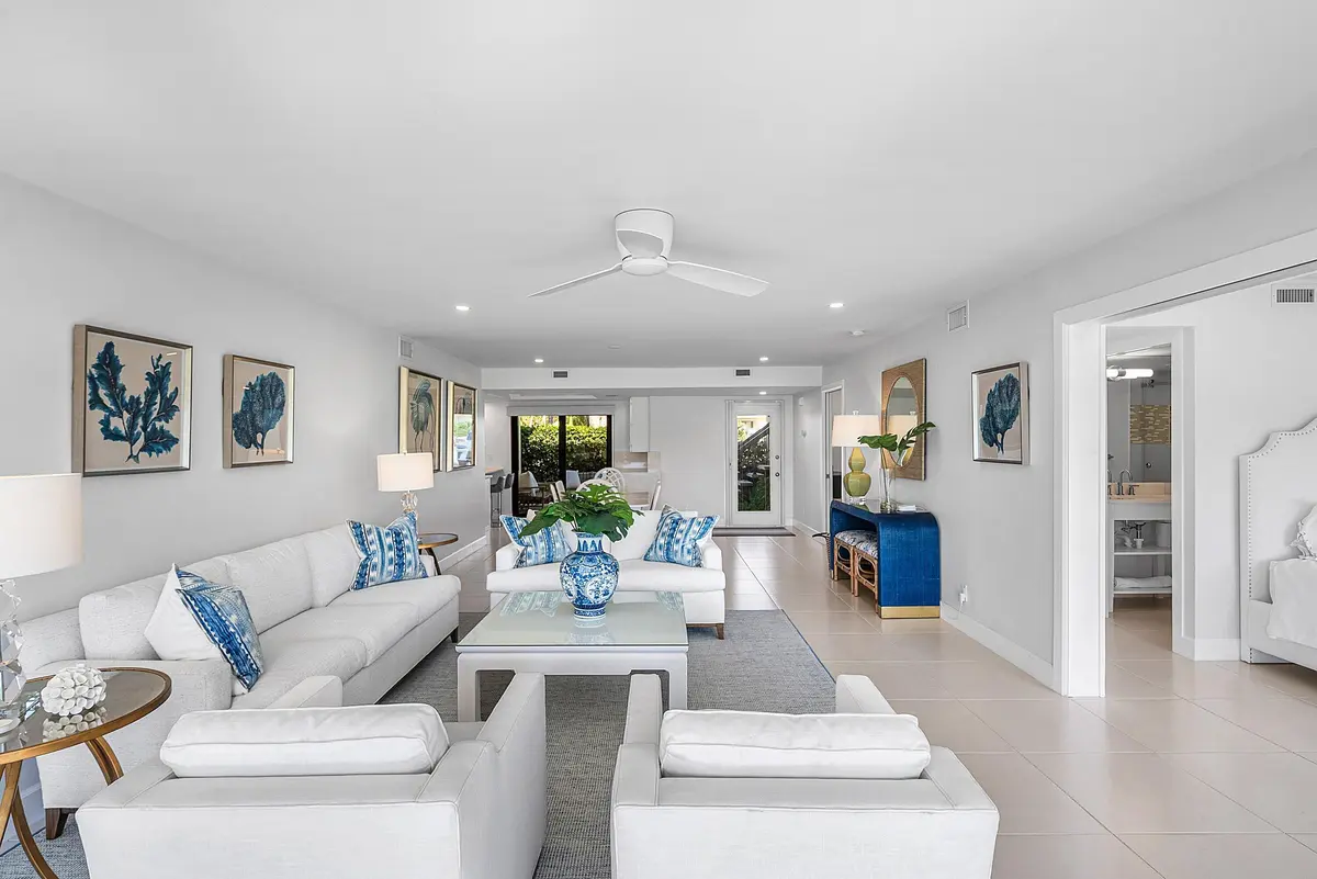 Interior living area at 3611 Quail Ridge Drive Bobwhite A, Boynton Beach