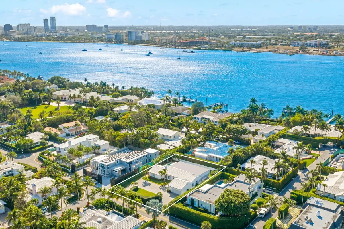 Aerial at 624 N Lake Way, Palm Beach