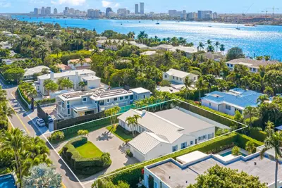 624 N Lake Way, Palm Beach – Single Family Residence for sale