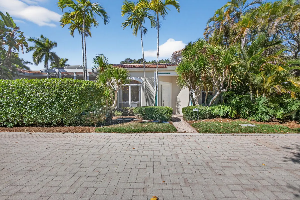1-web-or-mls-5D1A0994 at 7671 Dahlia Court, West Palm Beach